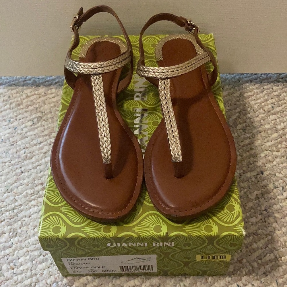 Gianni Bini Sandals